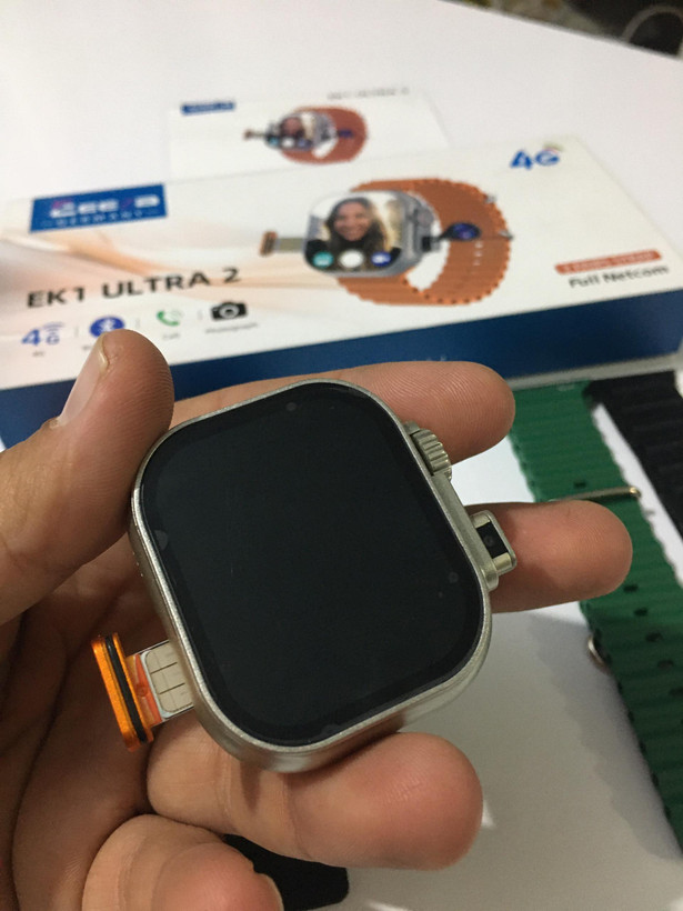 ساعت هوشمند سیمکارت خور دوربین دار Eeeza مدل EK1 Ultra 2 ریجستری
